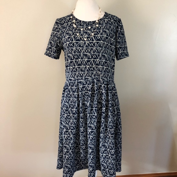 LuLaRoe Dresses & Skirts - LuLaRoe Amelia Dress